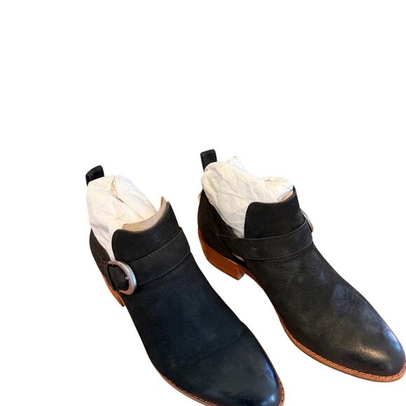 Frye Shoes - Frye - Mia Cut Out Booties, Black Size 8